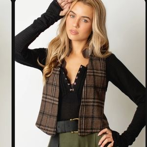 NWT Joyfolie Plaid Vest